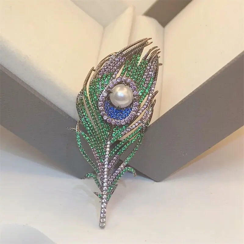 Luxury Crystal Feather Brooch Pearl Pin for Women Elegant Corsage Suit Lapel Badge Wedding Party Gift Jewelry