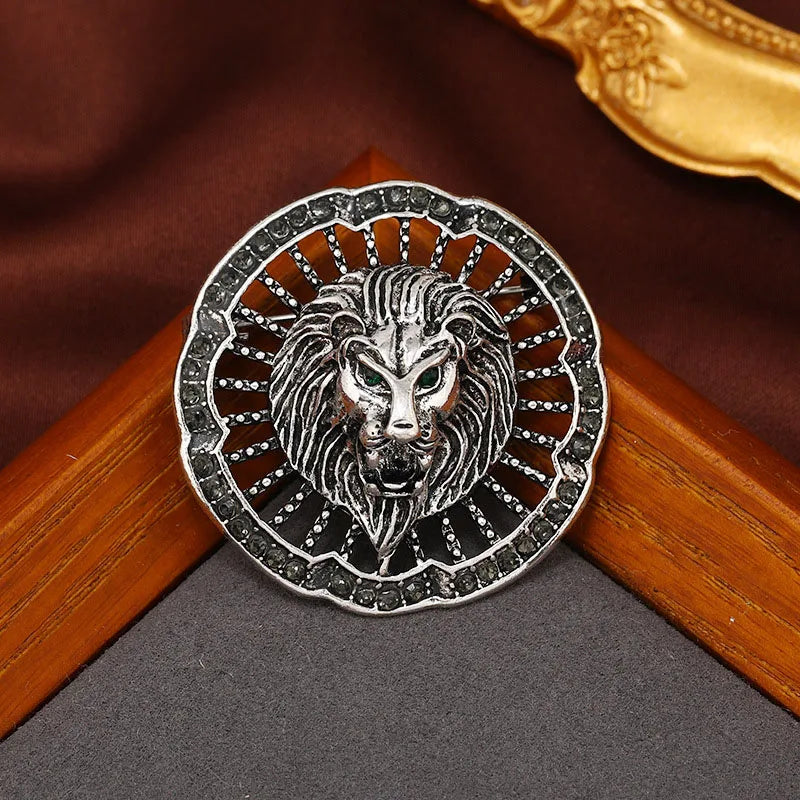 Retro Hollow Out and Domineering Lion Brooch Fashion European and American Minimalist Men's Coats Banquet Corsage Accessories