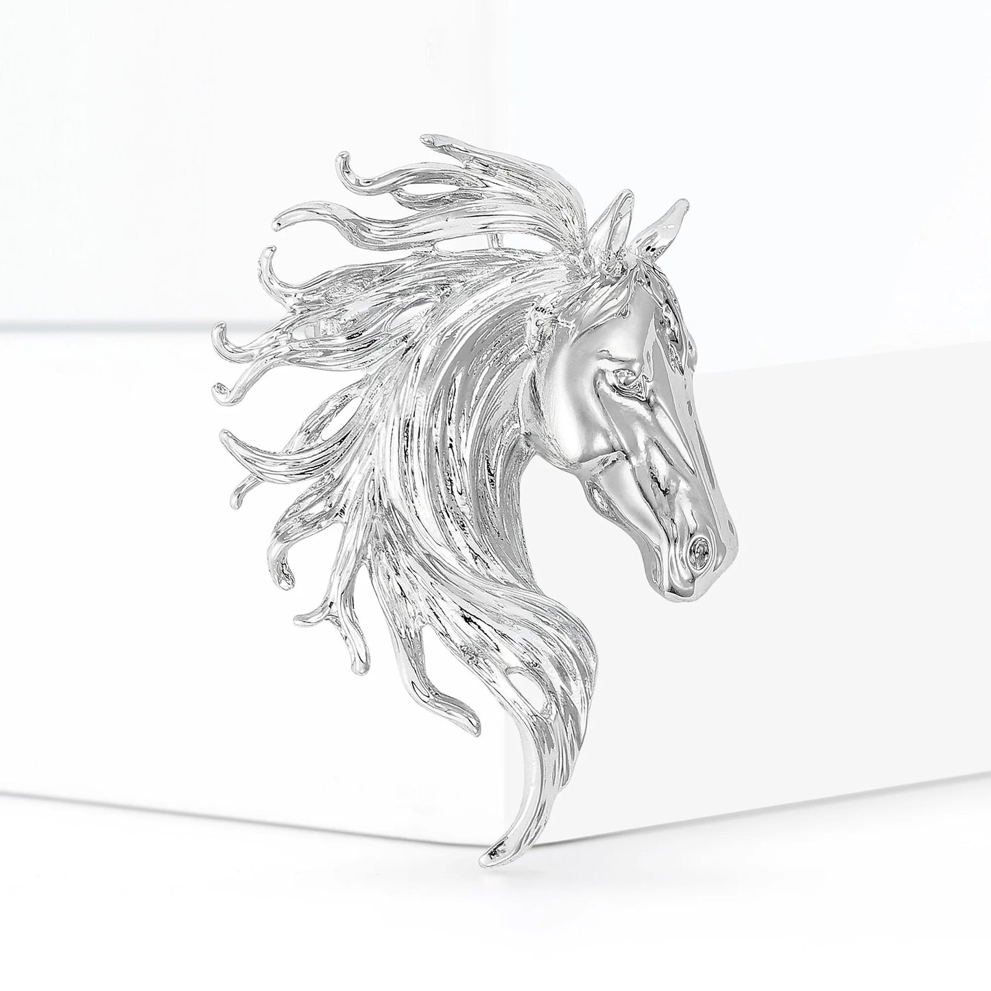 Fashion Horse Brooches for Women Unisex Zodiac Animal Pins keychain Event Party New Year Gifts Jewelry Decoration Accessories