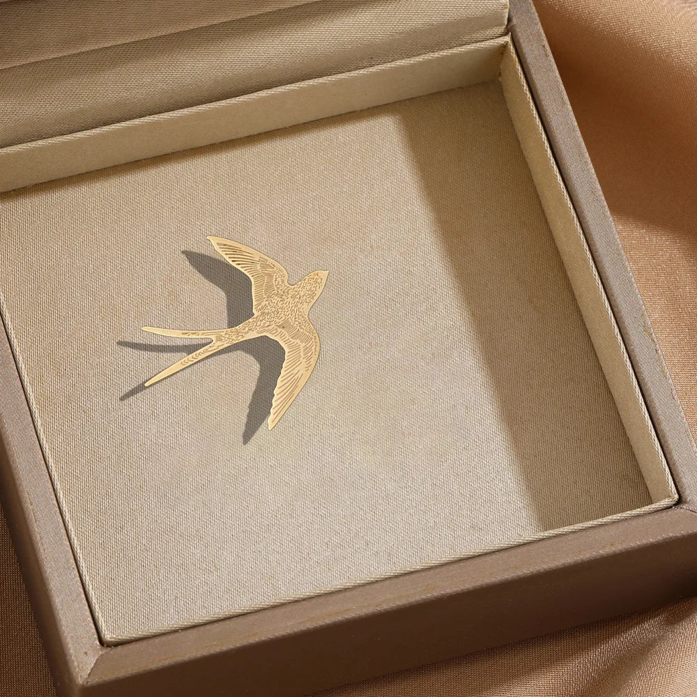 Swallow-shaped Brooch Universal Metal Simple Bird Badge Fashionable and Versatile Clothes Bag Scarf and Accessories Brooch