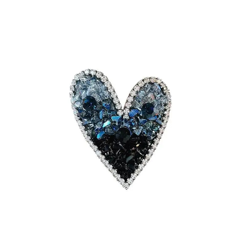 Crystal Heart Brooches Pins For Women Light Luxury Sparkling Love Brooch Sweater Coat Decoration Accessories Gifts