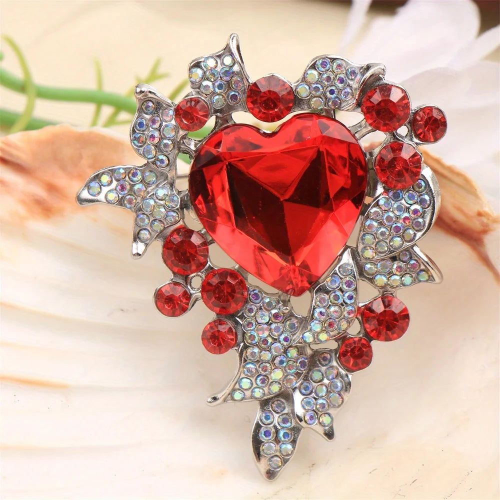 Baroque Luxury Beautiful Openwork Heart Design Brooch for Men and Women, Jewelry Accessories, Wedding Holiday Party Couple Gift