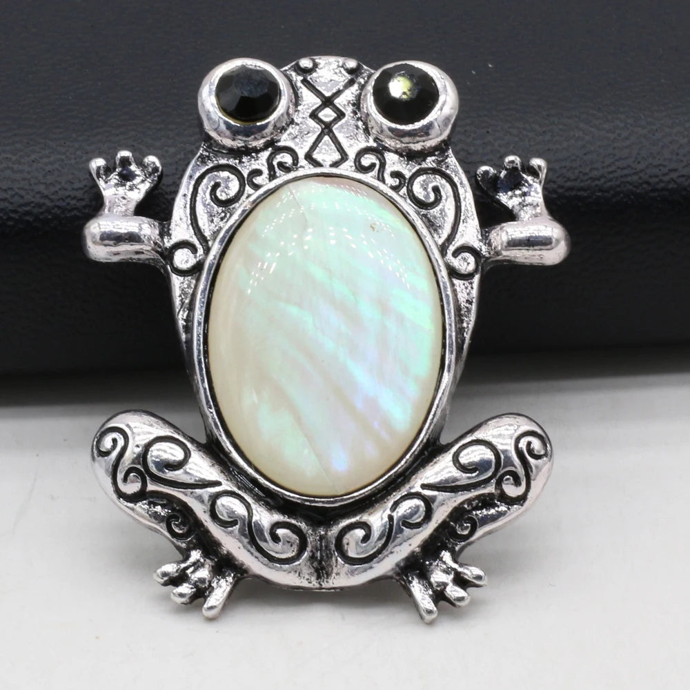 Funny Frog Brooches Natural Stone Crystal Agates Charms Mother of Pearl Shell Insect Pin Pendant for Jewelry Making DIY Necklace