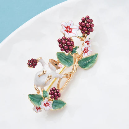 Wuli&baby Pick Fruits Squirrel Brooches For Women Lovely Enamel Animal Casual Party Brooch Pin Gifts