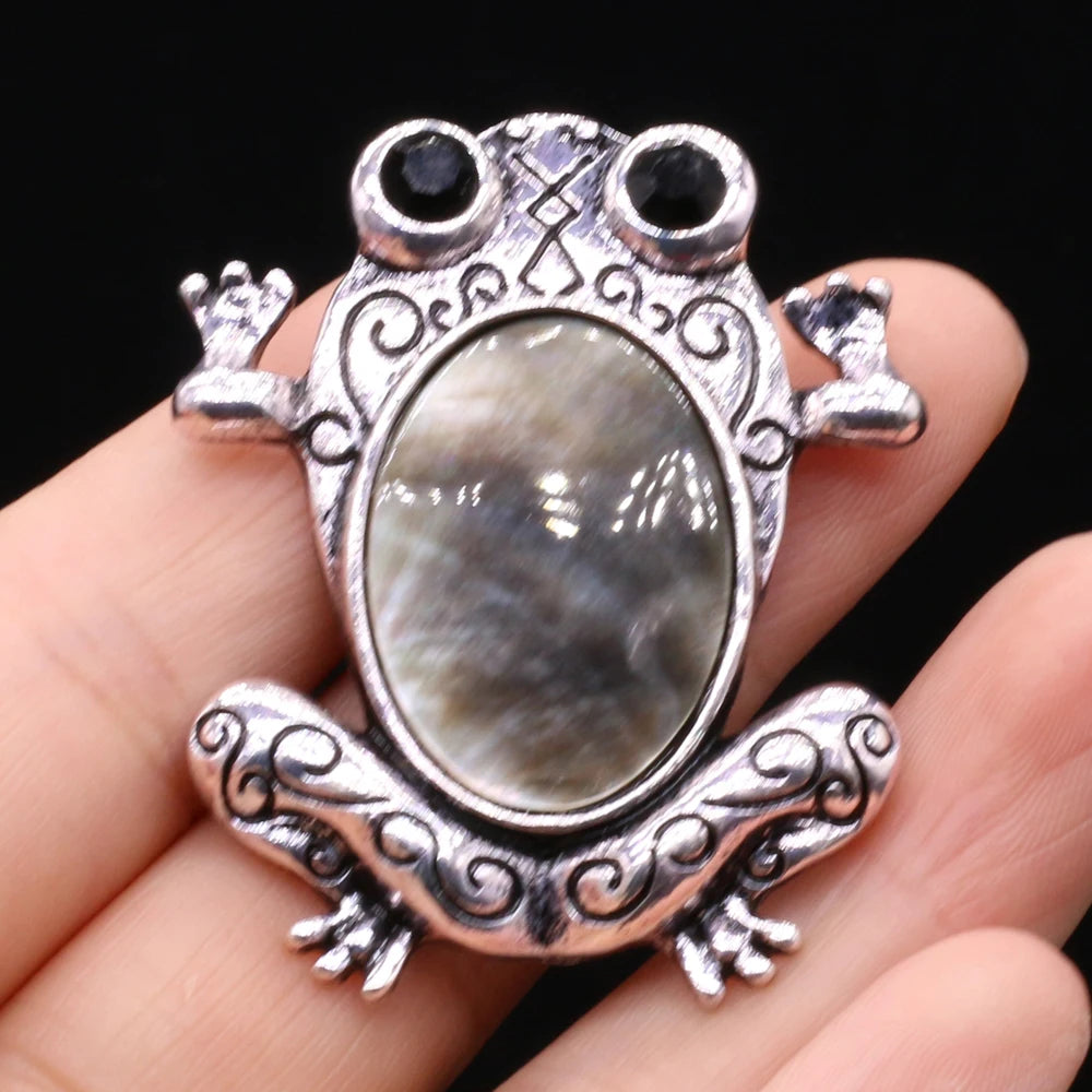 Funny Frog Brooches Natural Stone Crystal Agates Charms Mother of Pearl Shell Insect Pin Pendant for Jewelry Making DIY Necklace