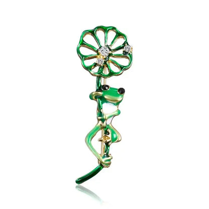 Fashion Green Frog Enamel Brooch Vintage Crystal Frog Animal Brooches Badge Pop Culture Lapel pin Frog Jewelry gift for Friends