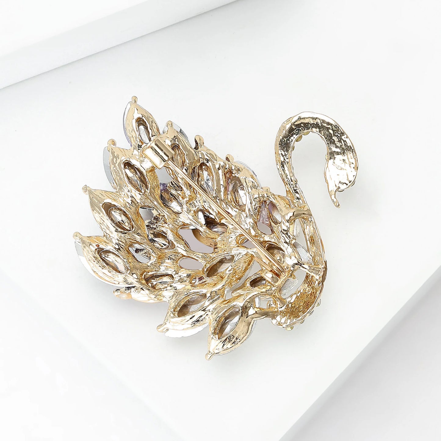Classic Rhinestones Swans Brooches for Women Unisex Creativity Animals Pins Banquets Party Backpack Gifts Jewelry Accessories