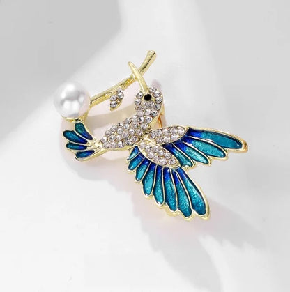 Lucky Hummingbird Bird Brooches Enamel Swallow Sparrow Pin with Rhinestone for Women Men Backpack Gifts Jewelry Accessories