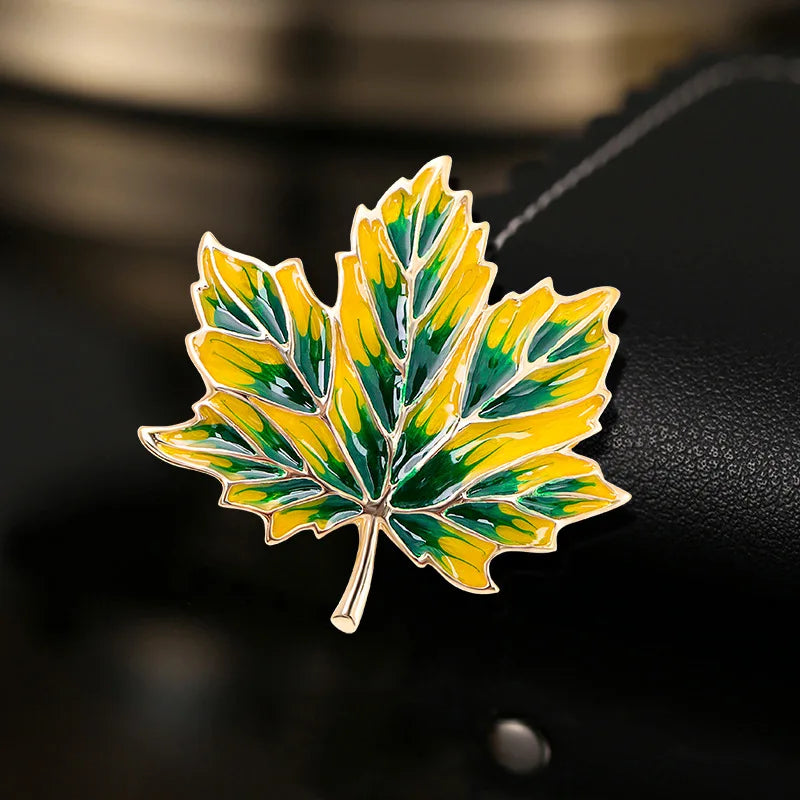 Vintage Maple Leaf Brooches Metal Women Girls Charm Exquisite Collar Lapel Brooch Pins Fashion Jewelry Party Garment Accessories