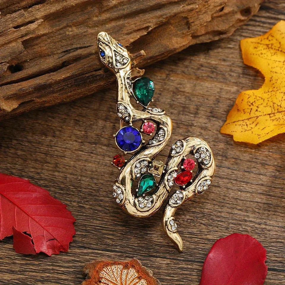 SKEDS Women Men Fashion Exquisite Colorful Rhinestone Snake Brooch Pin Elegant Lady Crystal Shining Animal Badges Corsages