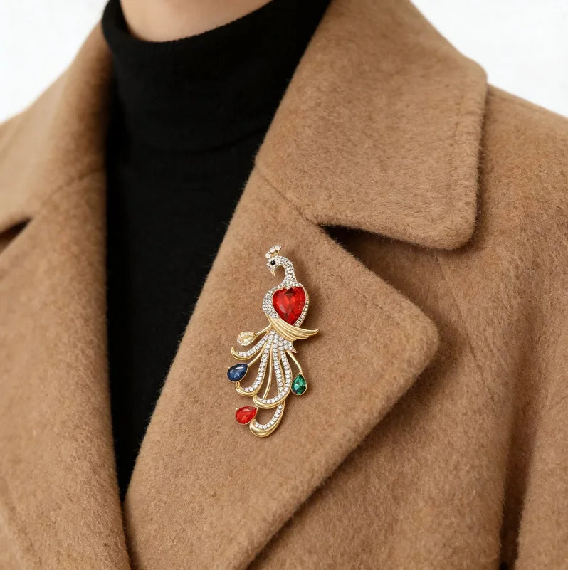 Elegant Green Crystal Peacock Brooch For Women Luxury Big Bird Animal Lapel Pin Casual Suit Coat Dress Fashion Jewelry Gifts