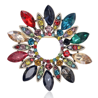 Beaut&Berry Luxury Rhinestone Wreath Brooches for Women Crystal Glass Pins Friends Party Gift Jewellery Accessories