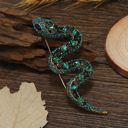 SKEDS Women Men Fashion Exquisite Colorful Rhinestone Snake Brooch Pin Elegant Lady Crystal Shining Animal Badges Corsages