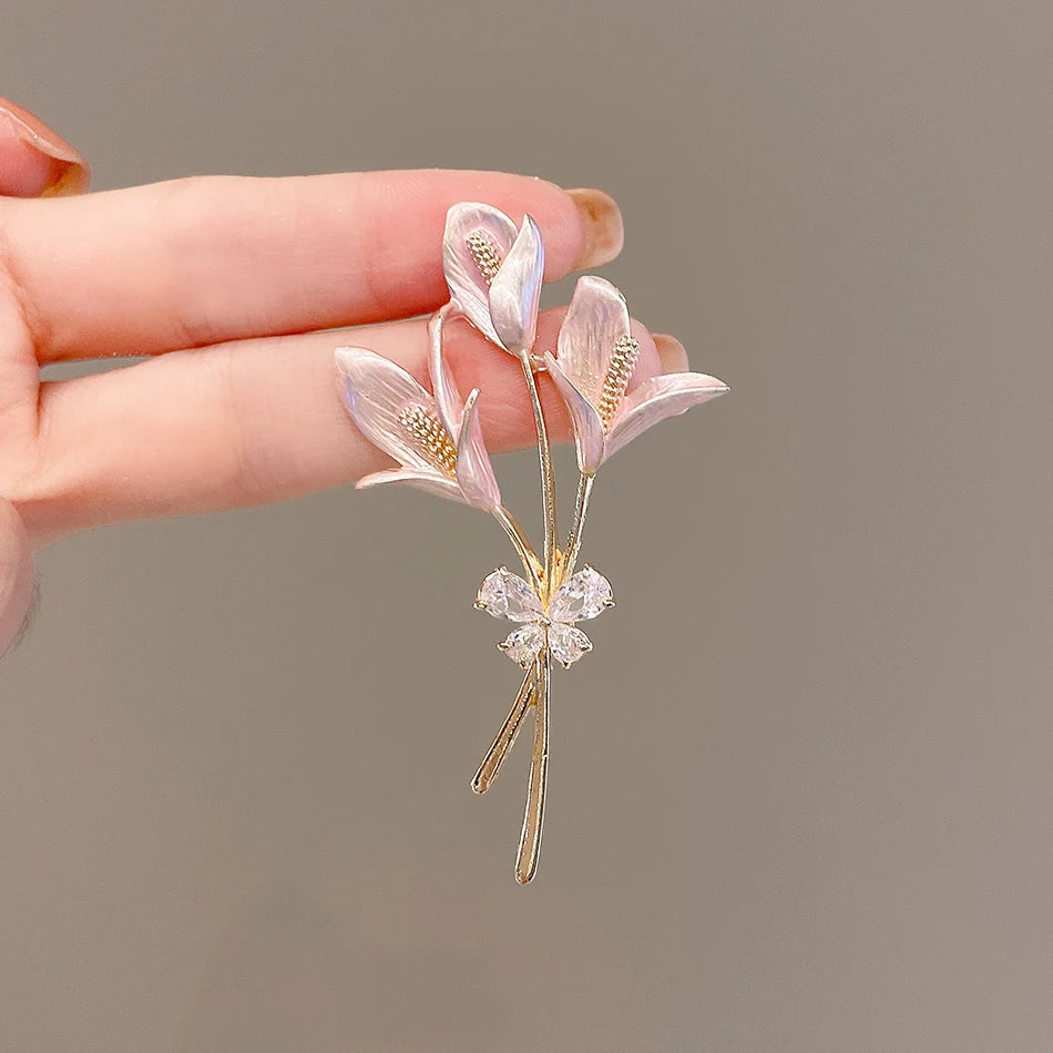 New Rhinestone Enamel Pins Lily Flower Brooches For Women Elegant Weddings Banquet LGBT Brooch Pins Gifts Dress Shirt Decoration