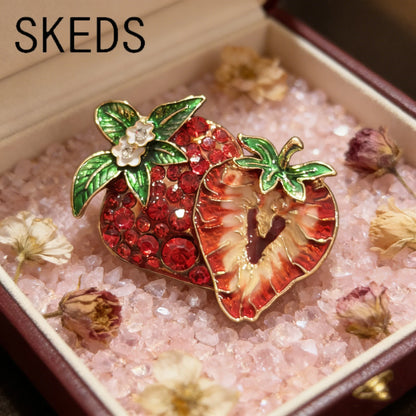 SKEDS 2026 Spring New Design Red Strawberry Brooch Luxury Jewelry Women's High-End Exquisite Pin Fresh Fruit Series Badges