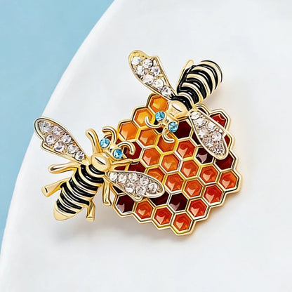 Wuli&baby Lovely Honeycomb And Bees Brooches For Women Unisex Rhinestone Enamel Insects Party Office Clothes Brooch Pins Gifts