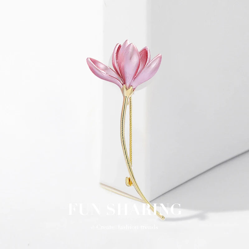 Fashion Exquisite Brooches for Women Girls Elegant Lotus Flower Metal Badges Brooches Casual Office Pins Suit Jewelry