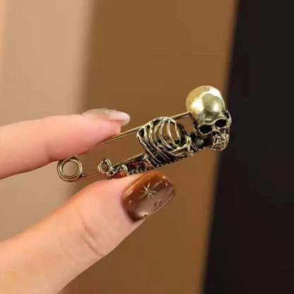 Vintage Halloween Skeleton Brooch for Men Punk Retro Skull Lapel Pin Gothic Clothing Fashion Jewelry Accessories Gift