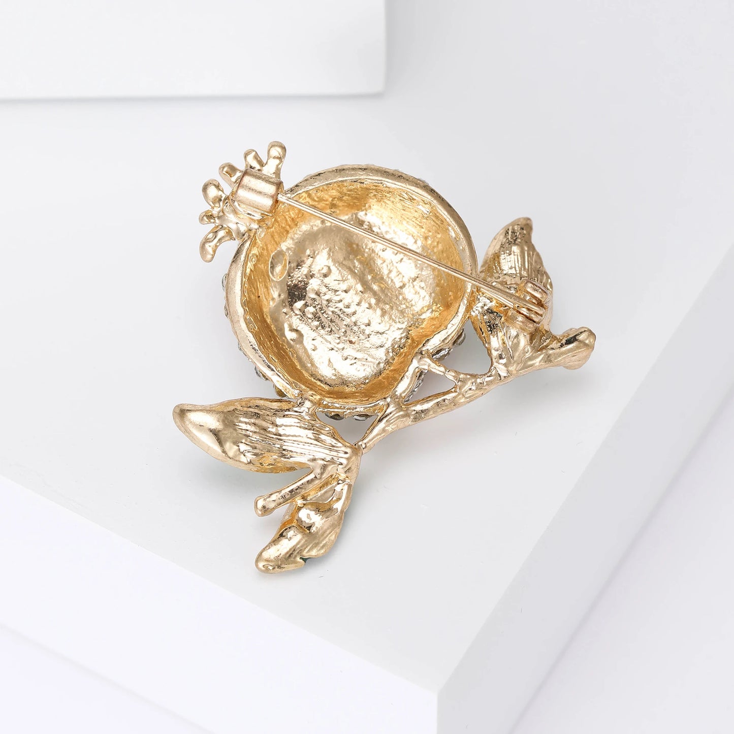 Beaut&Berry Enamel Pomegranate Brooches for Women Unisex 3-color Rhinestone fruits Party Casual Brooch Pin Gifts