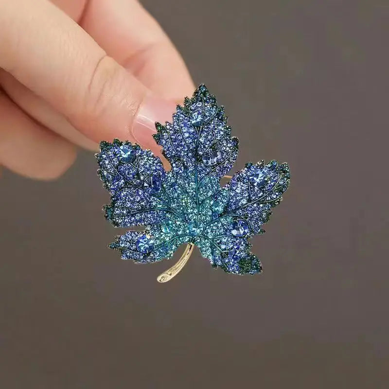 1pc Chic Maple Leaf Brooch with Shiny Rhinestones, Coconut Tree Plant Pin Jewelry Accessories - Great for Personal or Gift Use