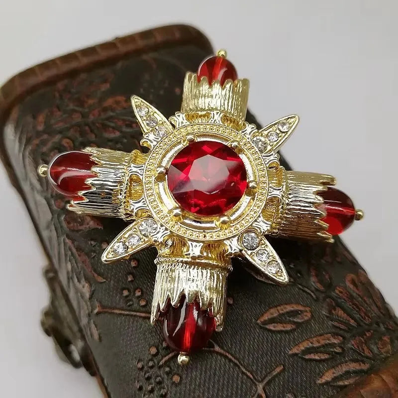 Luxury Vintage Court Cross Brooch Baroque Openwork Shiny Crystal Pearl Pin Men's and Women's Metal Enamel Jewelry Gifts