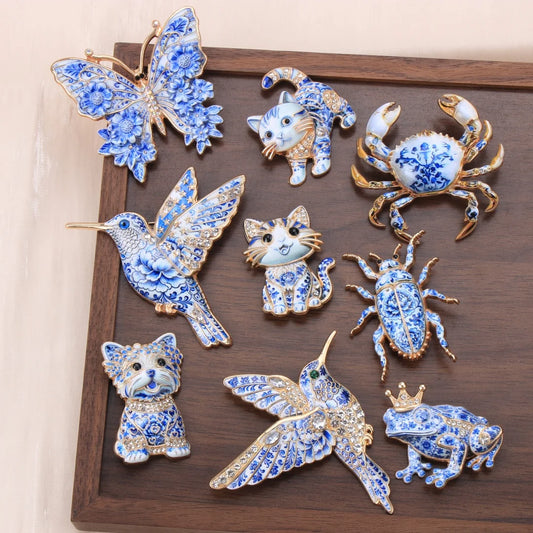 Chinese-style Blue-and-White Porcelain Pattern Brooches for Men and Women, Featuring Insect, Animal, Plant, and Floral Designs