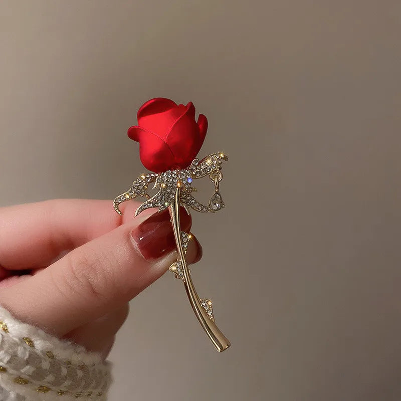Korean Crystal Violin Pearl Brooch Jewelry Luxury Music Equipment Classic Metal Lapel Pins Gifts for Women Men Accessories