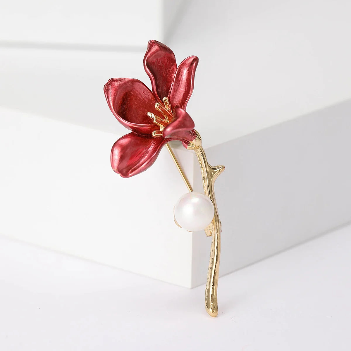Luxury Pearl Enamel Flower Brooches for Women 4-color Botanical Pins Elegant Casual Accessories Perfect Gifts