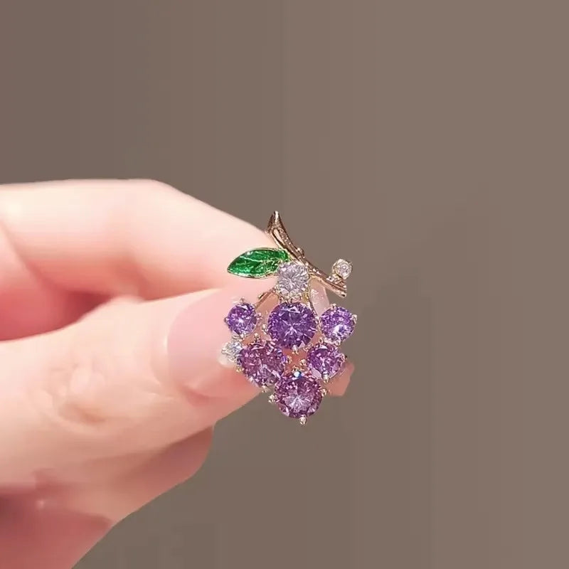 Purple Green Crystal Zircon Grape Brooches For Women Cute Fruit Brooch Suit Coat Lapel Pin Badge Clothing Accessories Jewelry