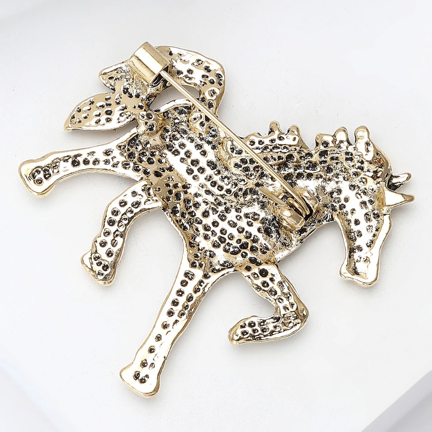 Beaut&Berry Classic Rhinestone Horse Brooches for Women Zodiac Animal Lapel Pins Casual Party Accessories New Year Gifts Friends