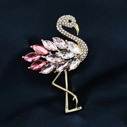 Trendy White Pink Crystal Flamingo Bird Brooches For Women Luxury Animal Inlaid Rhinestone Metal Brooch Pins Party Jewelry Gifts