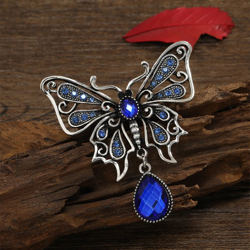 Women  Classic Vintage Luxury Crystal Butterfly Brooches Pins Exquistie Fashion Shiny Rhinestone Insect Series Accessories