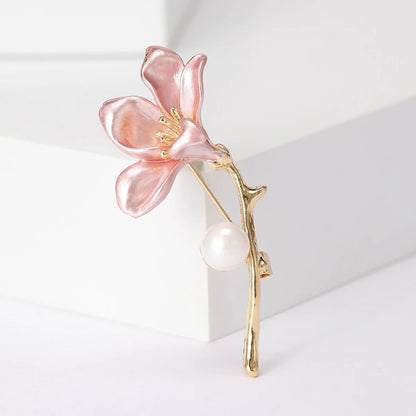 Luxury Pearl Enamel Flower Brooches for Women 4-color Botanical Pins Elegant Casual Accessories Perfect Gifts