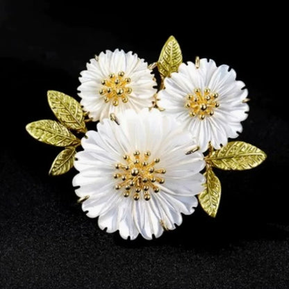 New Romantic Daisy Brooches Fashion Flower Shape Lapel Pin For Women Party Jewelry Banquet Clothing Decor Accessories Gifts