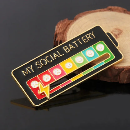 My Social Power Battery Brooch Social Power Enamel Badge Transform Mood Energy Brooche Alloy Badge Gift Brooches for Women Pin