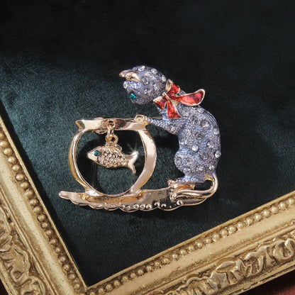 Rhinestone Bowknot Cat Brooch Cute Kitten Looking Fish Pins New Year Jewelry