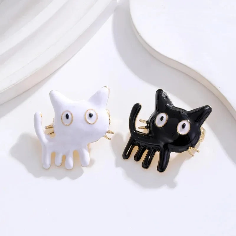 Cute Enamel Cat Brooches for Women Animal Lapel Pins Party Backpack Jewelry Accessories Gifts