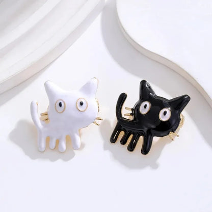 Cute Enamel Cat Brooches for Women Animal Lapel Pins Party Backpack Jewelry Accessories Gifts
