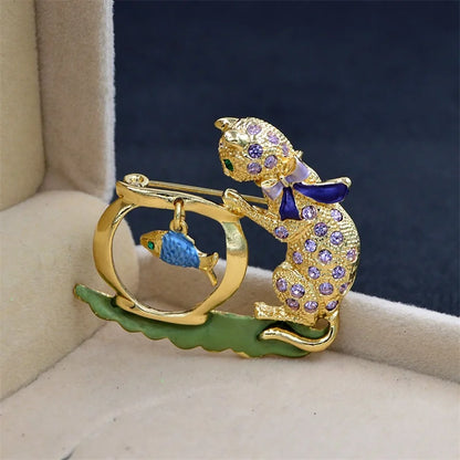 Rhinestone Bowknot Cat Brooch Cute Kitten Looking Fish Pins New Year Jewelry
