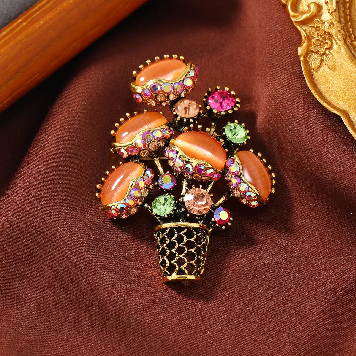 Creative Vintage Rhinestone Flower Brooches For Women Men Fashion Opal Stone Cactus Bouquet Brooch Lapel Pin Office Jewelry Gift