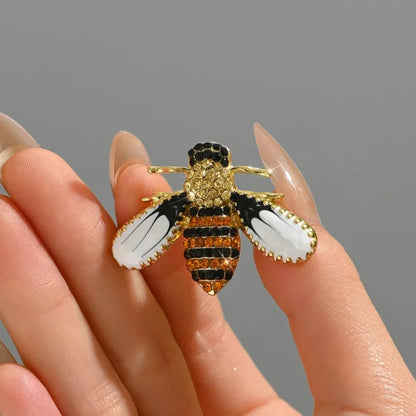 1 PC Little Bee Brooches for Women Men Delicate Crystal Insect Series Enamel Pins Jewelry Gifts 2026 Trend