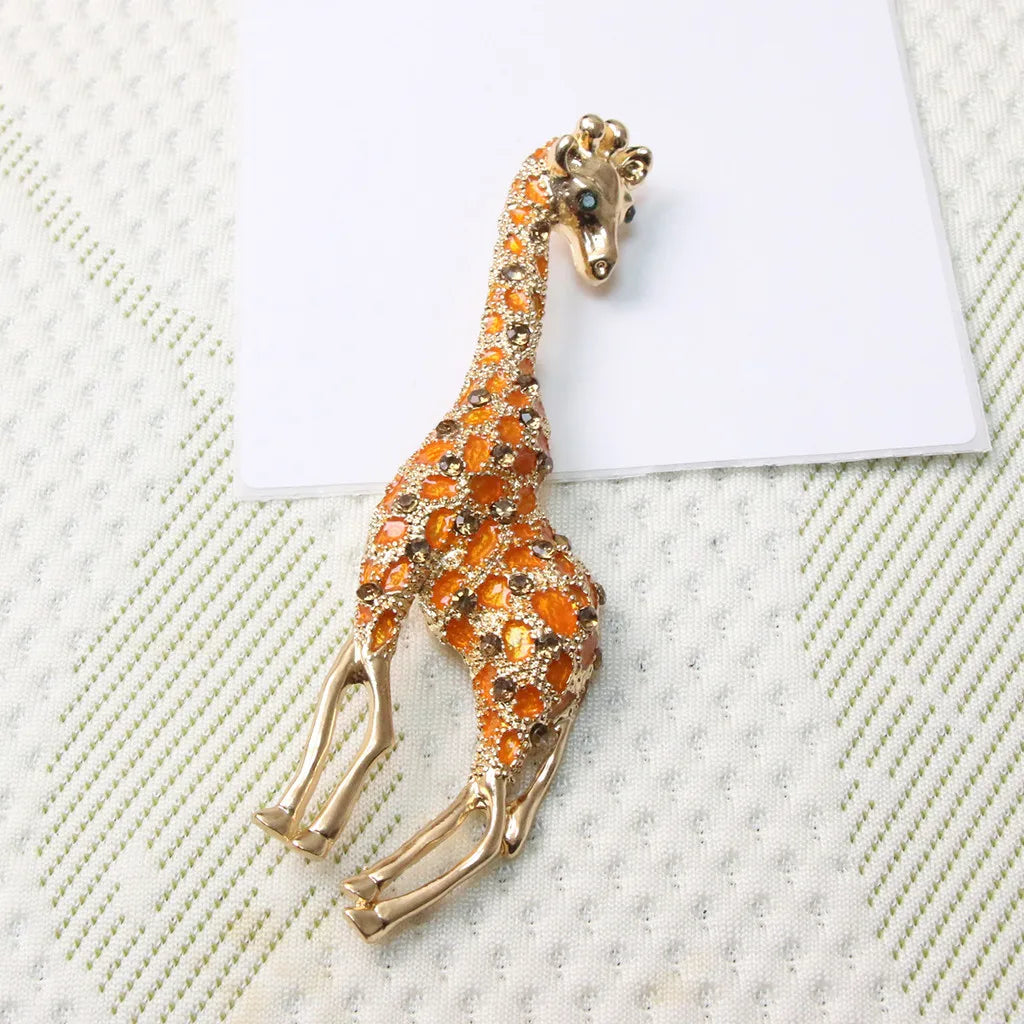 Baroque Luxury Beautiful Giraffe Animal Design Brooch for Men and Women, Jewelry Accessories, Wedding Holiday Party Gift