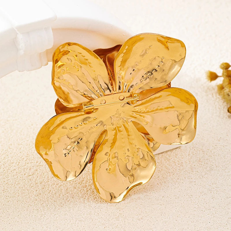 Women Large Statement 3D Layered Golden Flower Brooch Bold Retro Statement Elegant Collar Accessory For Party Wedding Daily Wear