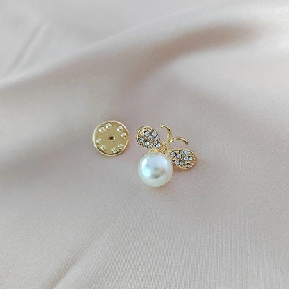 Fashion Crystal Shell Feather Brooch Pins For Women Luxury White Pearl Gold Color Party Wedding Gifts Clothing Accessories 2024