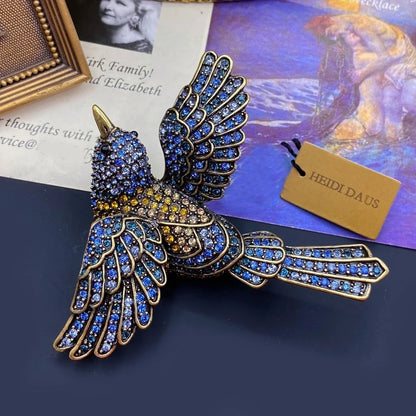 Classic Baroque Style Heavy Industry Crystal Castal Castle Carriage Brooch For Women Vintage Rhinesone Clock Pin Badges