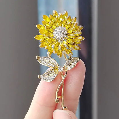 Fashion Crystal Rhinestone Bouquet Flower Brooch For Women Wedding Party Lapel Pin Suit Dress Jewelry Accessories Gifts