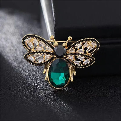 High-end Green Crystal Bee Brooches Laday Luxury Rhinestone Insect Collar Pins Hat Shawl Scarf Decor Fashion Jewelry Gifts
