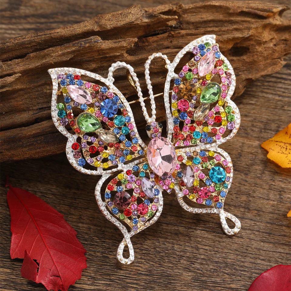 Women  Classic Vintage Luxury Crystal Butterfly Brooches Pins Exquistie Fashion Shiny Rhinestone Insect Series Accessories