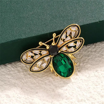 High-end Green Crystal Bee Brooches Laday Luxury Rhinestone Insect Collar Pins Hat Shawl Scarf Decor Fashion Jewelry Gifts