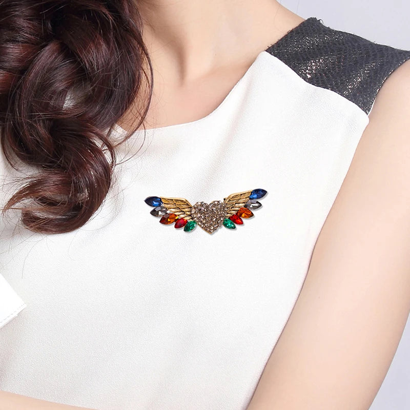 Sparkling Crystal Love Angel Wings Brooch Women's Luxury Dress Wedding Decorations Souvenir Gifts